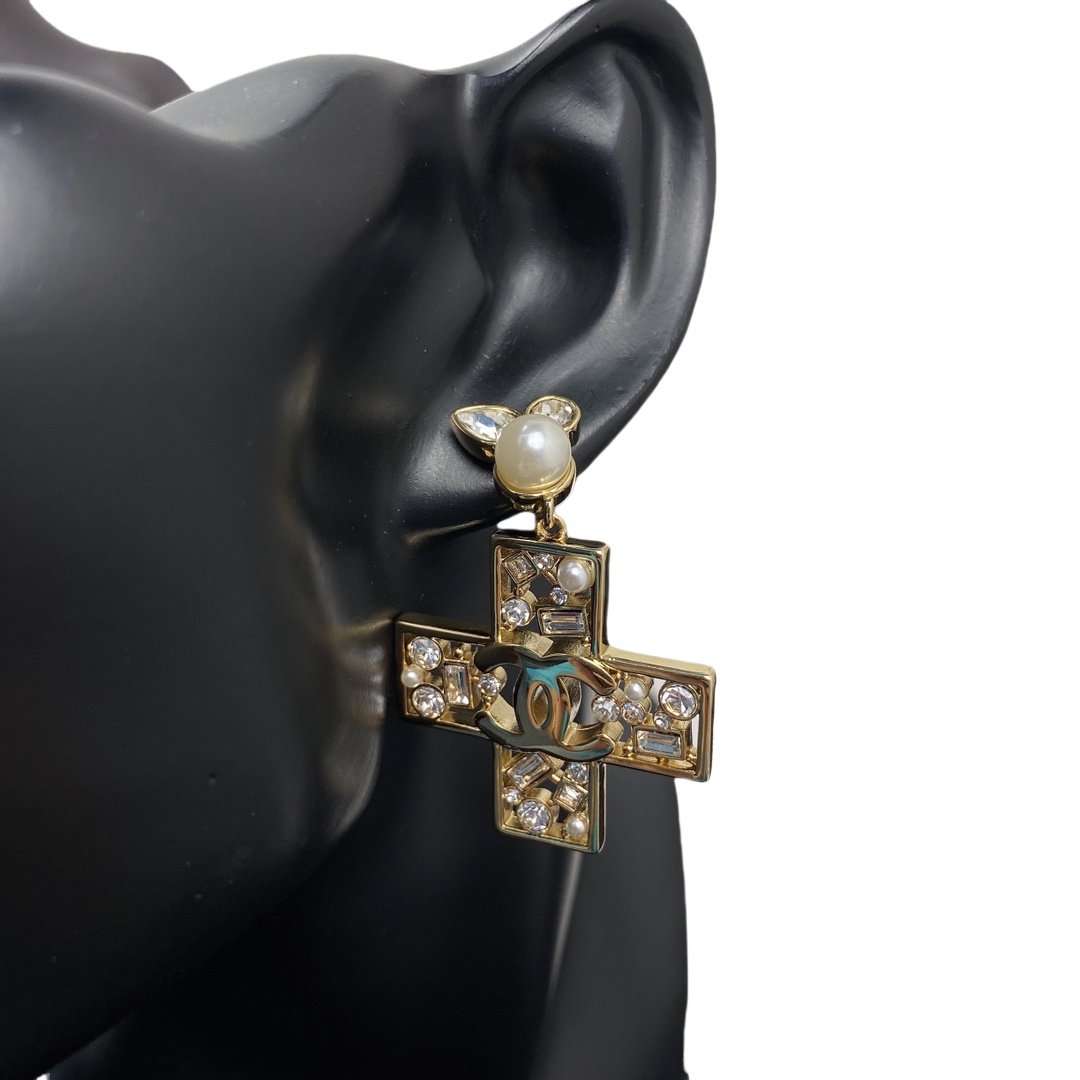 CCE112 Special-shaped crystal cc logo earring - ccjewelryacc