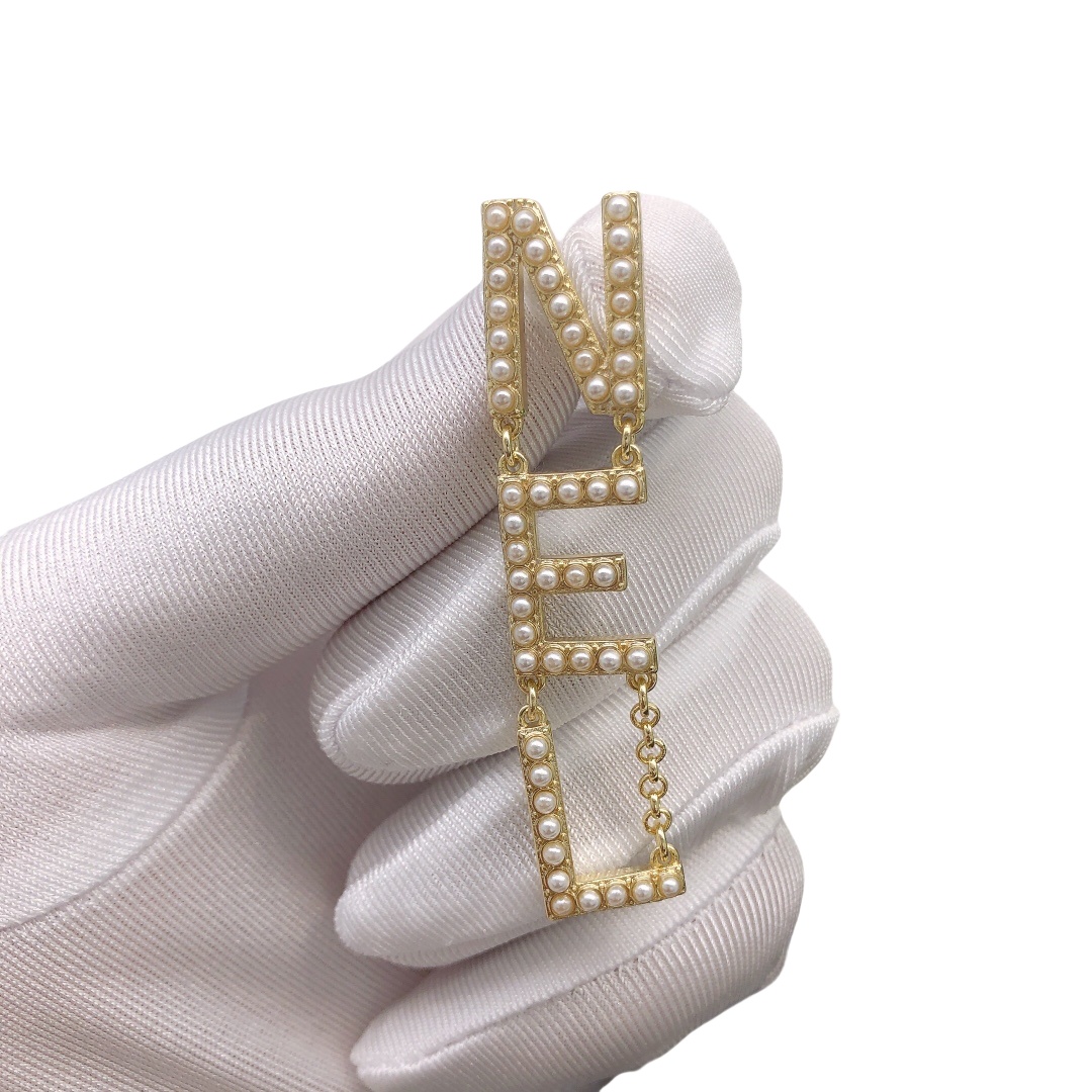 CCE808 Large Full pearls/crystal chanel letter earrings - ccjewelryacc