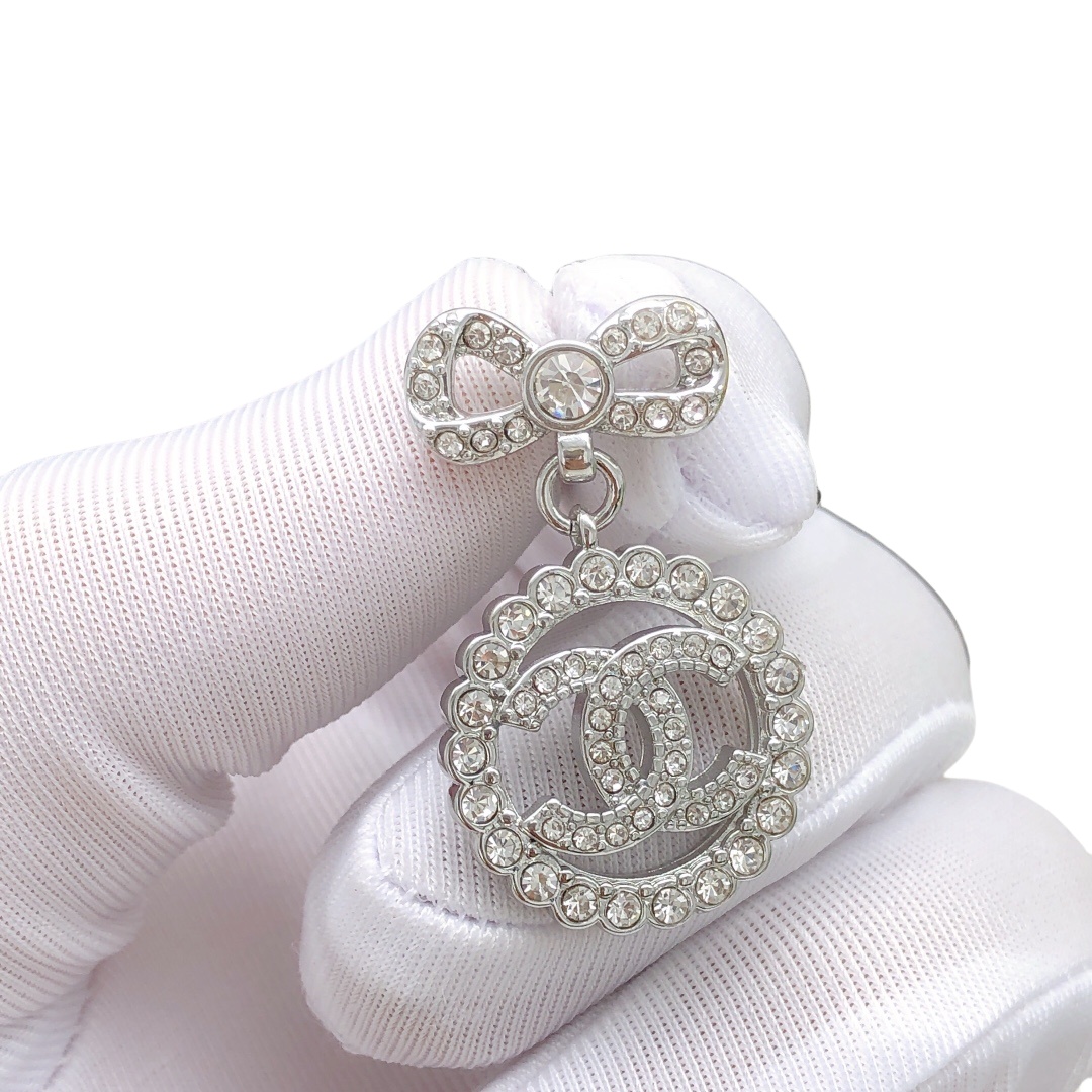 CCE806 Silver bowknot stud with Round CC logo drop earrings - ccjewelryacc