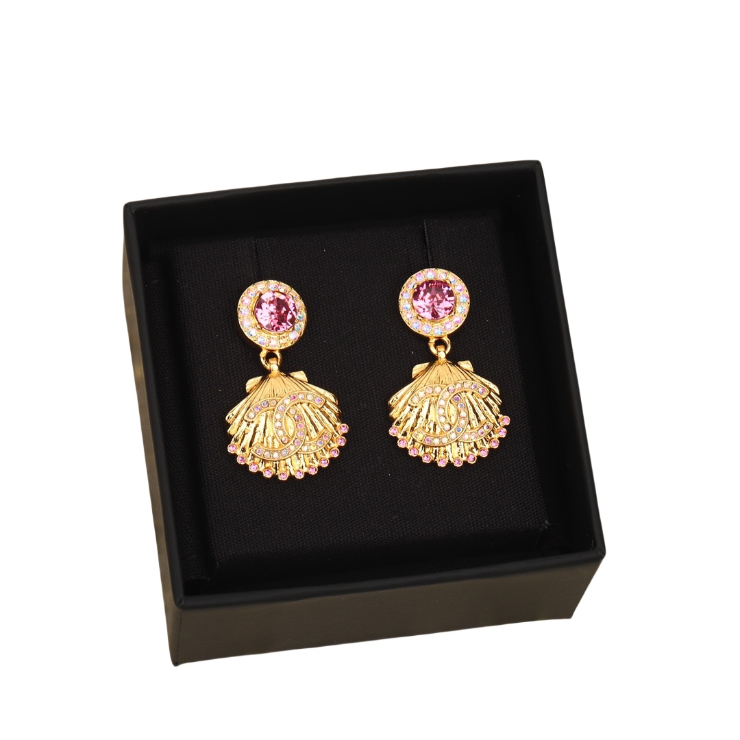 CCE114 Metal gold conch and CC logo earrings with color crystal - ccjewelryacc