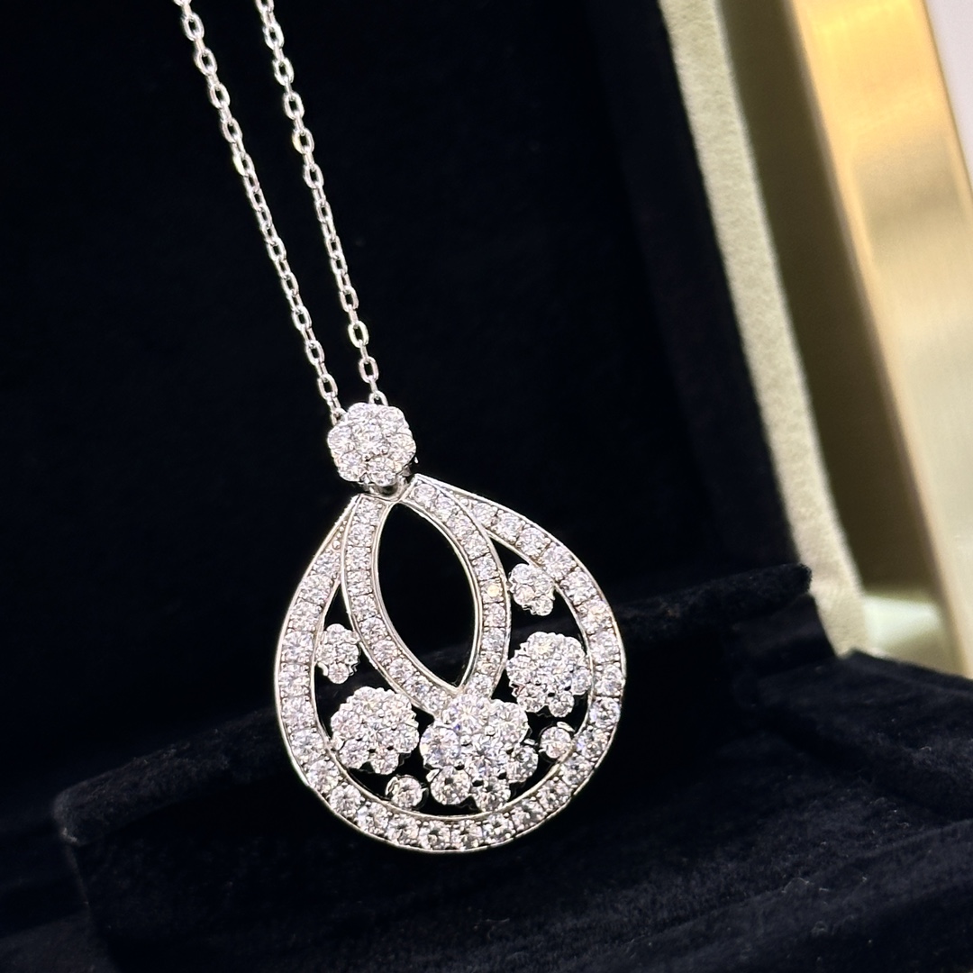 VCES008 18k white gold VCA Snowflake earring clip and snowflake pendant necklace - ccjewelryacc