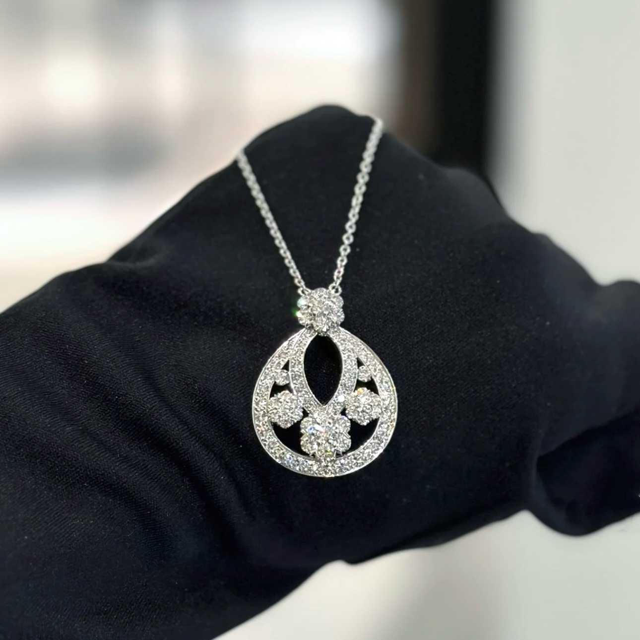 VCES008 18k white gold VCA Snowflake earring clip and snowflake pendant necklace - ccjewelryacc