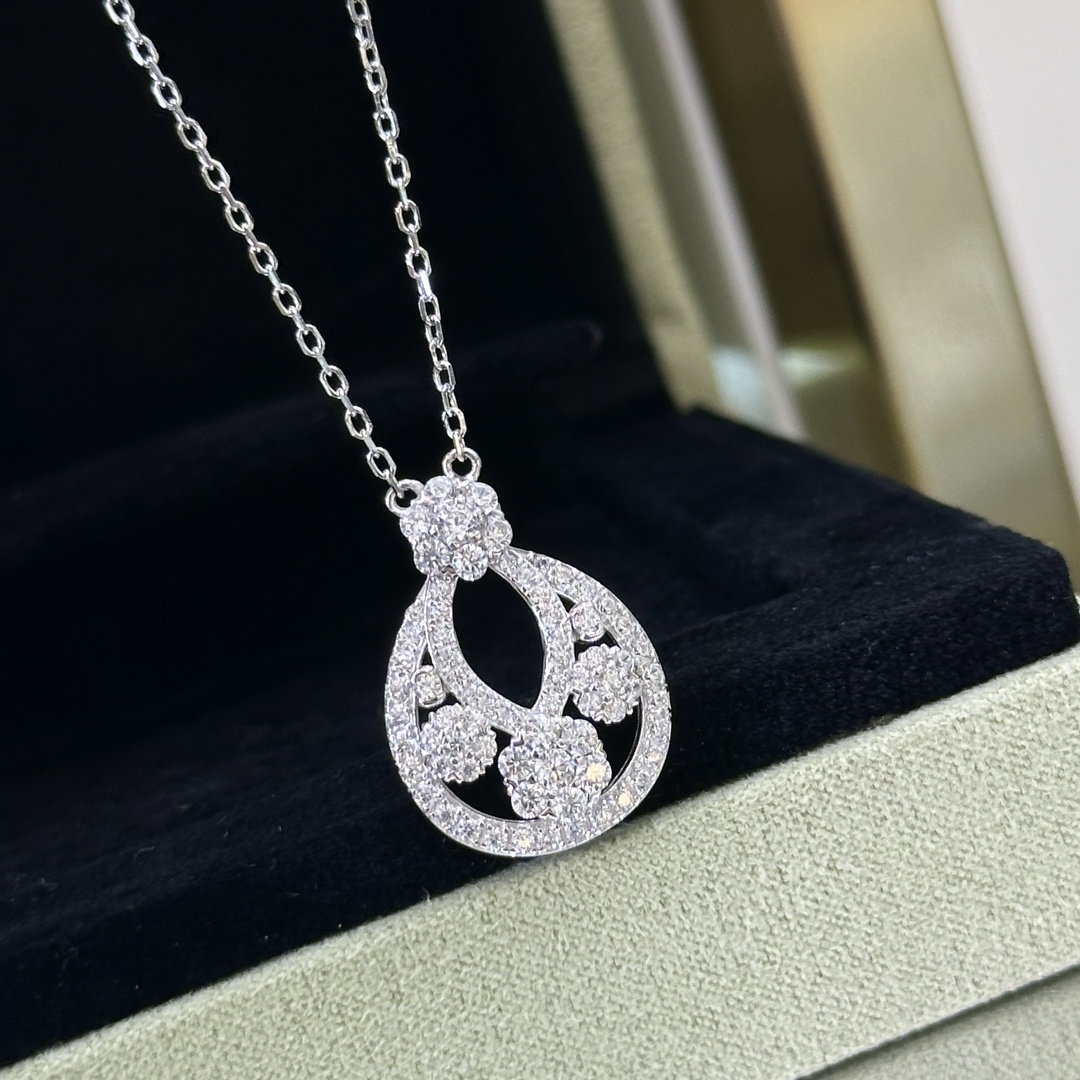 VCES008 18k white gold VCA Snowflake earring clip and snowflake pendant necklace - ccjewelryacc