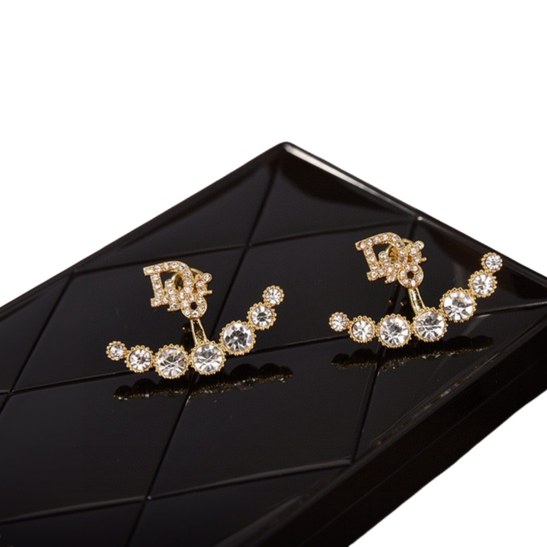 CDE017 Dior crystal stud earrings for women - ccjewelryacc