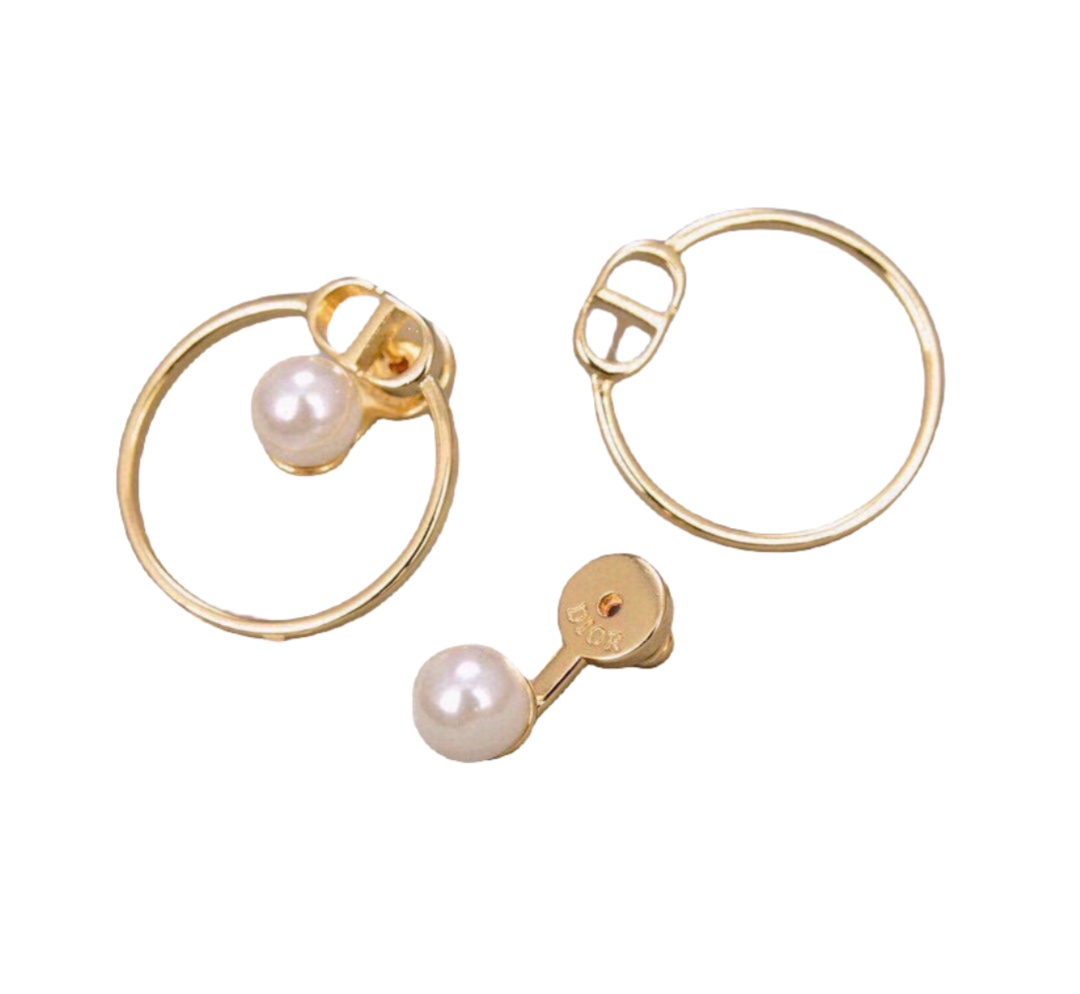CDE068 Metal and pearl round CD stud earrings - ccjewelryacc