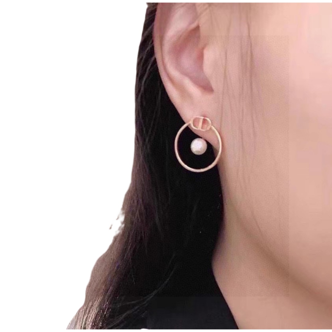 CDE068 Metal and pearl round CD stud earrings - ccjewelryacc