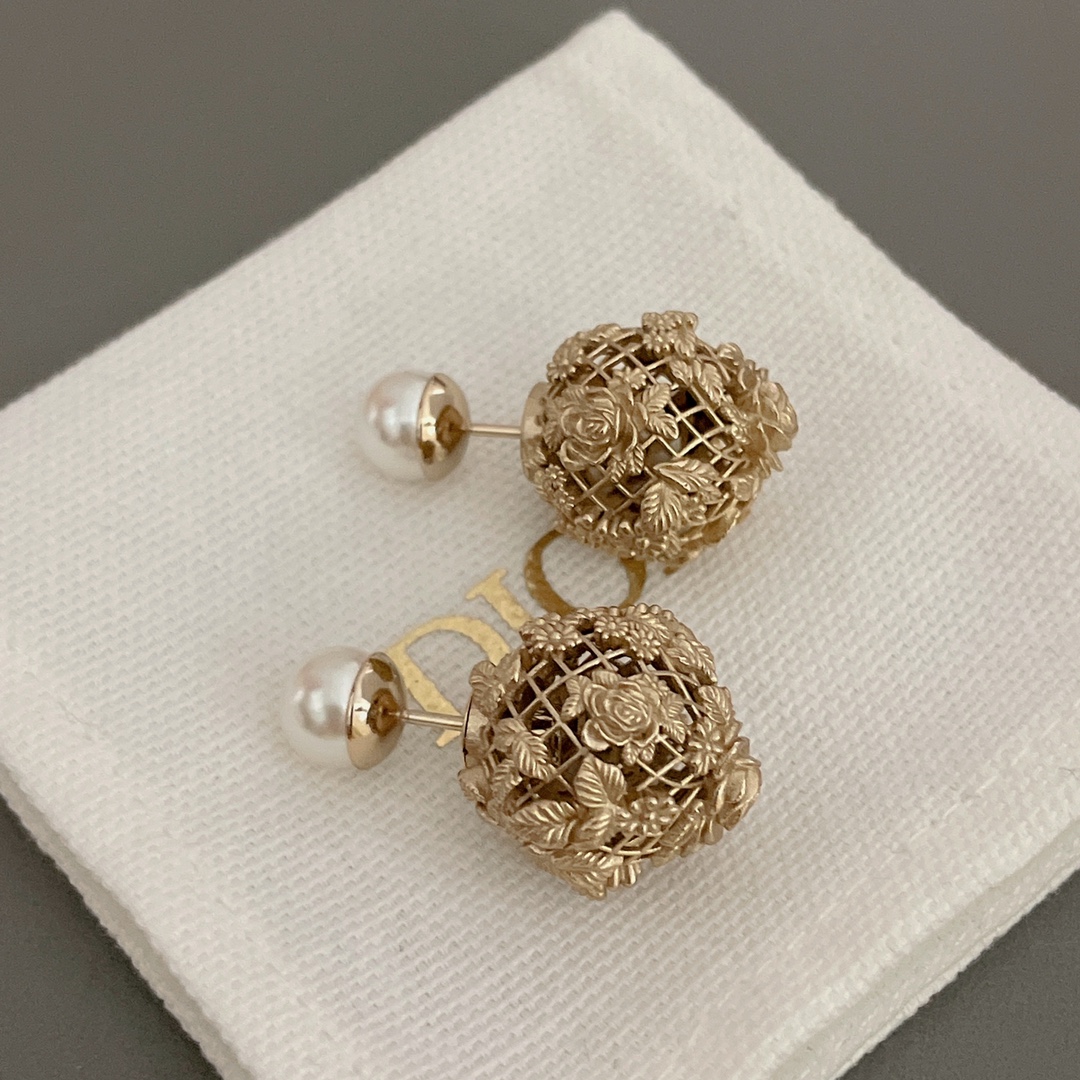 CDE051 Dior metal hollow rose ball Tribales earrings - ccjewelryacc