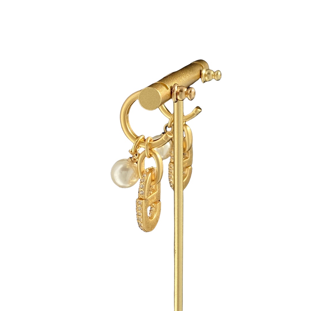 CDE257 CD pearl Hook drop earrings in metal and crystal - ccjewelryacc