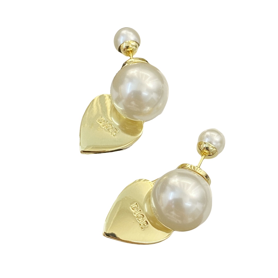 CDE306 Dior CD Heart Tribales earrings - ccjewelryacc
