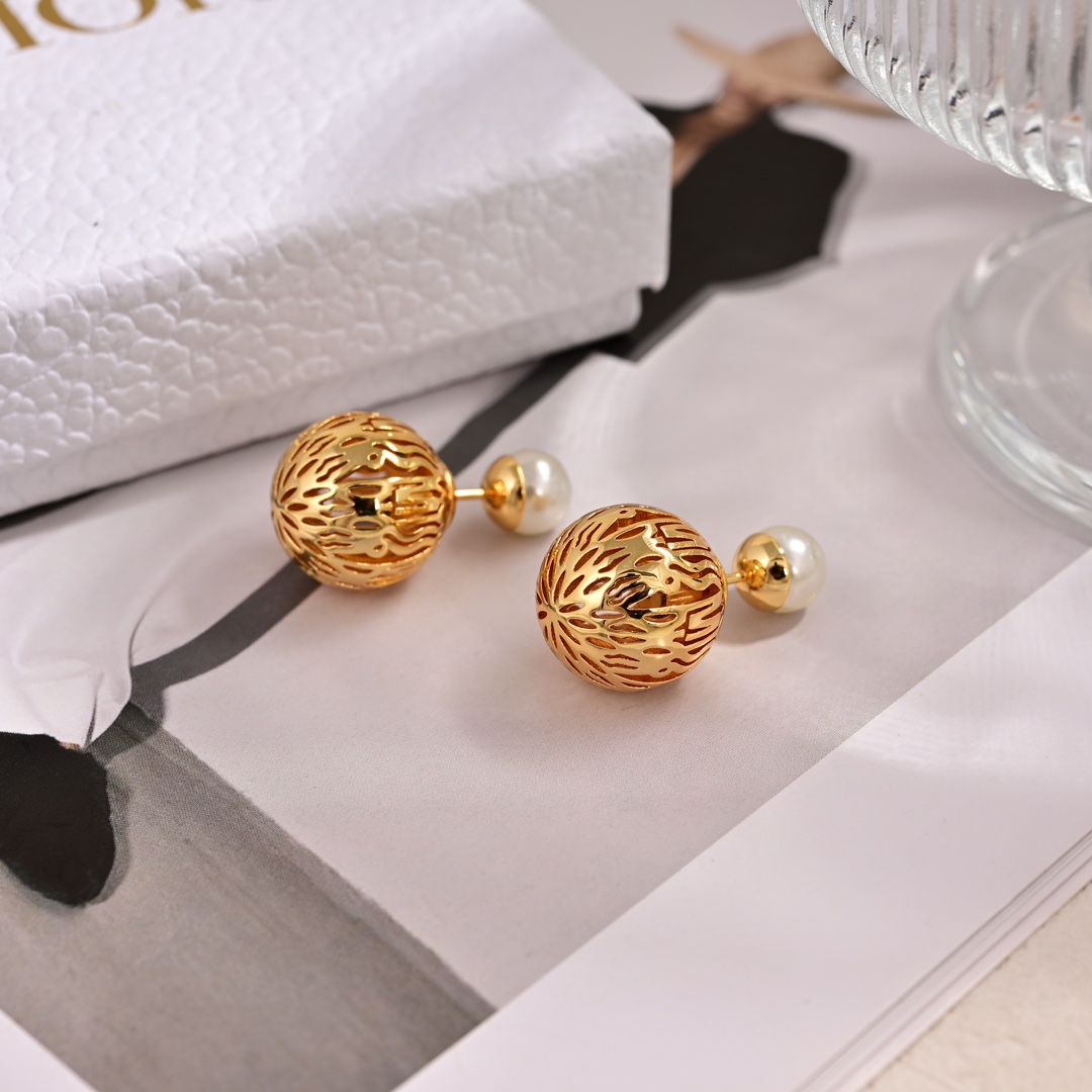 CDE087 Dior Tribales earrings in metal gold finish and pearl - ccjewelryacc
