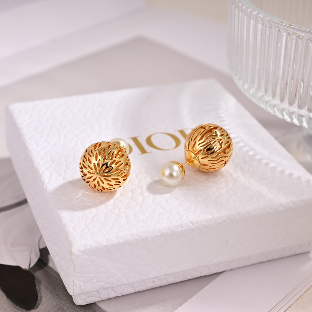 CDE087 Dior Tribales earrings in metal gold finish and pearl - ccjewelryacc