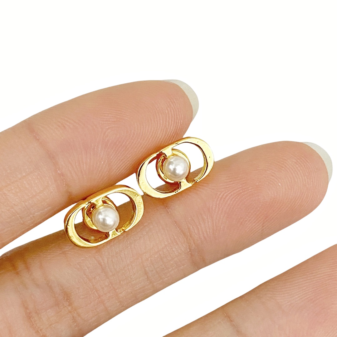 CDE245 CD And pearl stud earring - ccjewelryacc