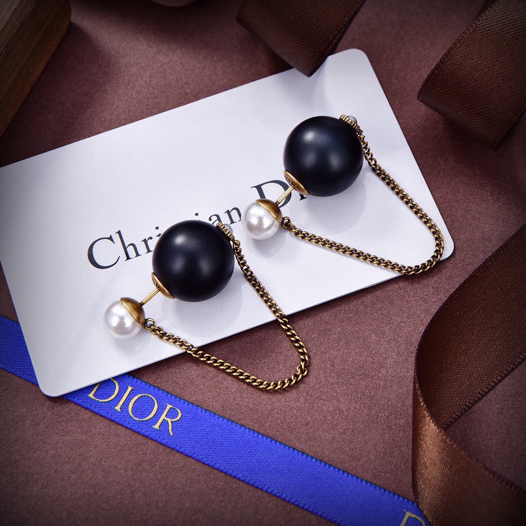 CDE110 Dior tribales earrings with Black and white pearl with chain - ccjewelryacc
