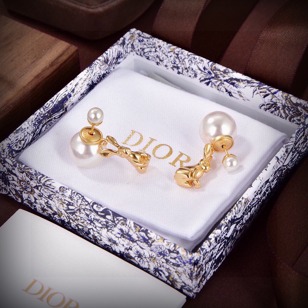 CDE105 Dior rabbit Tribales earring in gold metal finis and pearl - ccjewelryacc