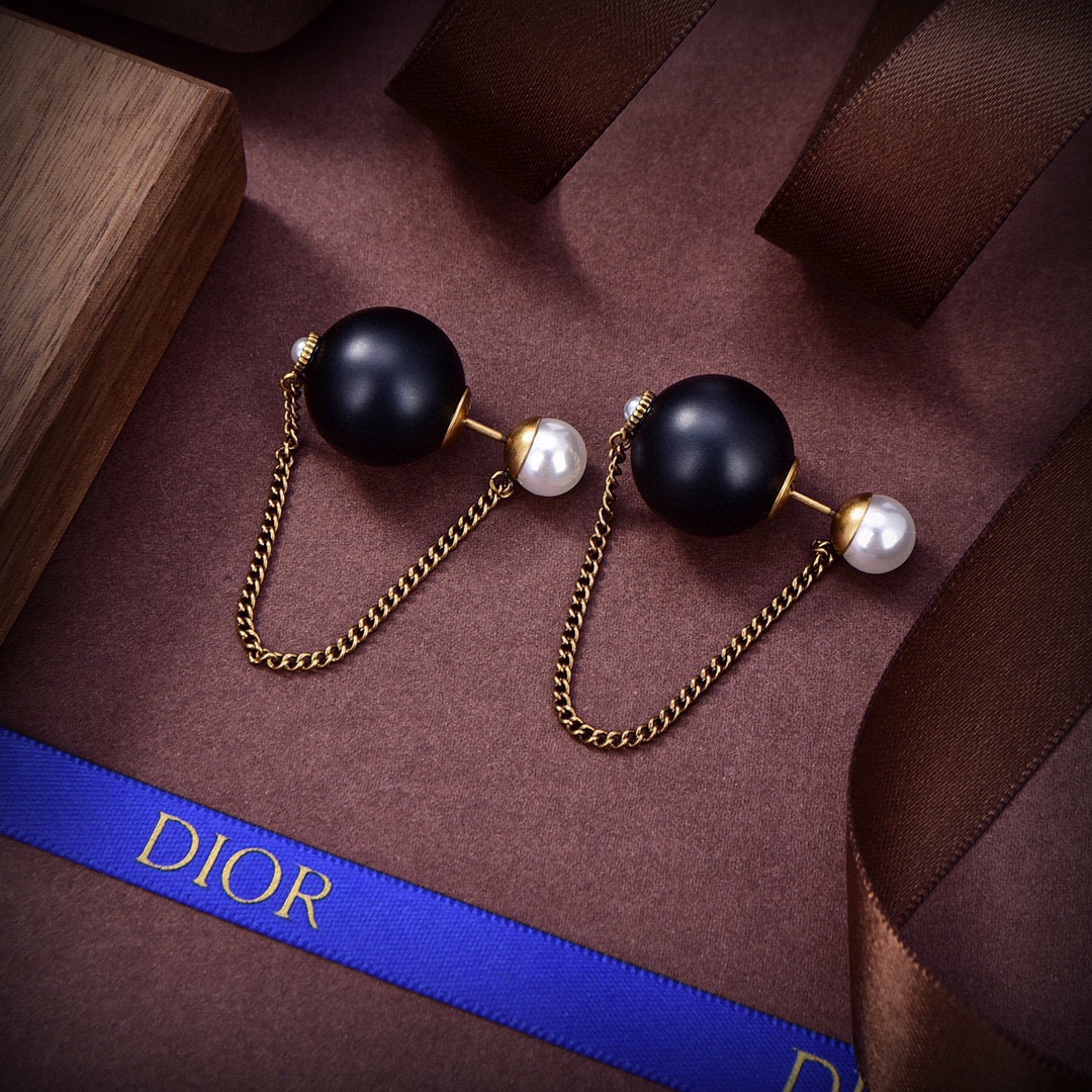 CDE110 Dior tribales earrings with Black and white pearl with chain - ccjewelryacc