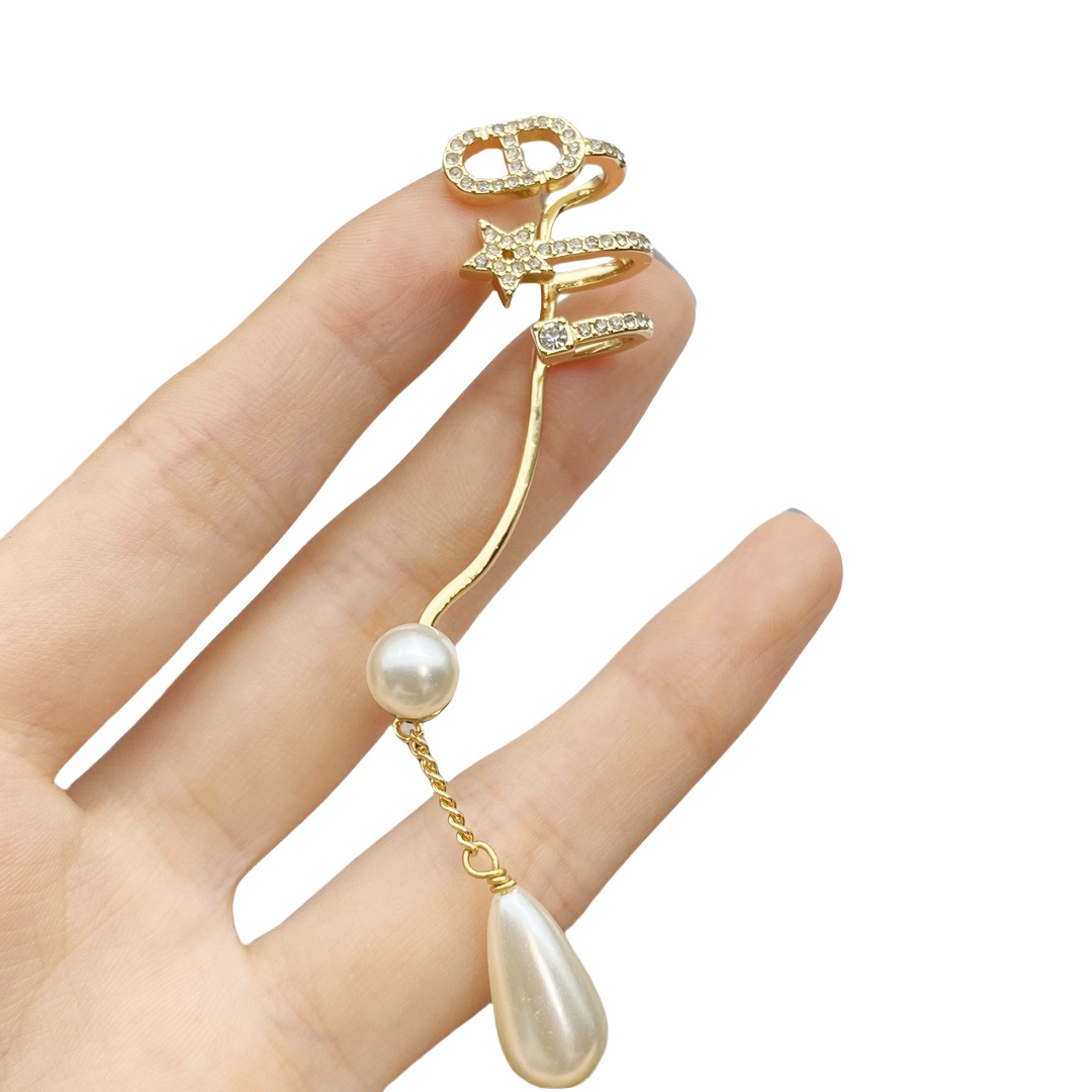 CDE122 Dior crystal star and pearl cd  stud earring with ear cuff  (1pcs) - ccjewelryacc
