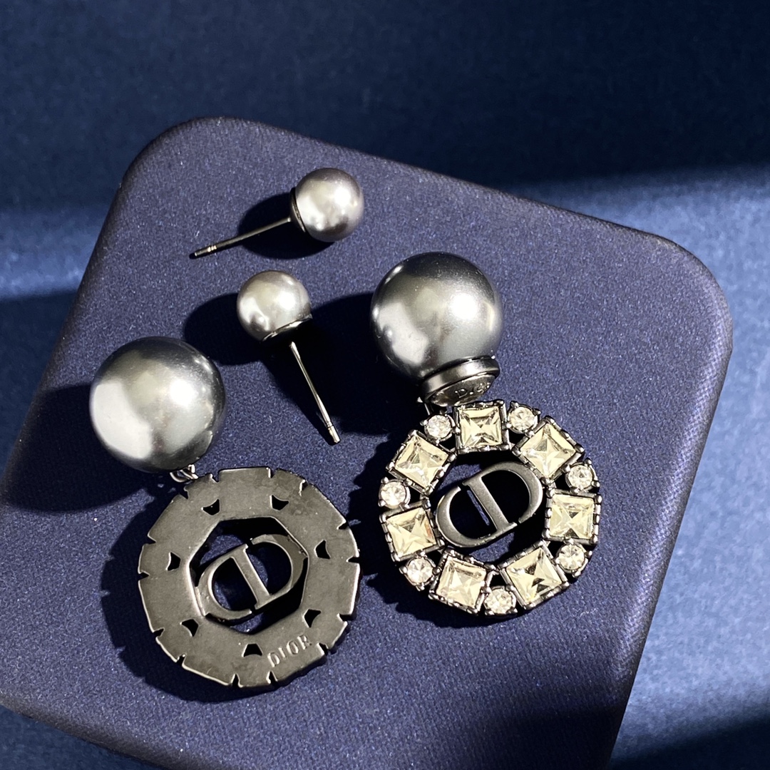 CDE133 Dior tribales earrings in metal and crystal - ccjewelryacc