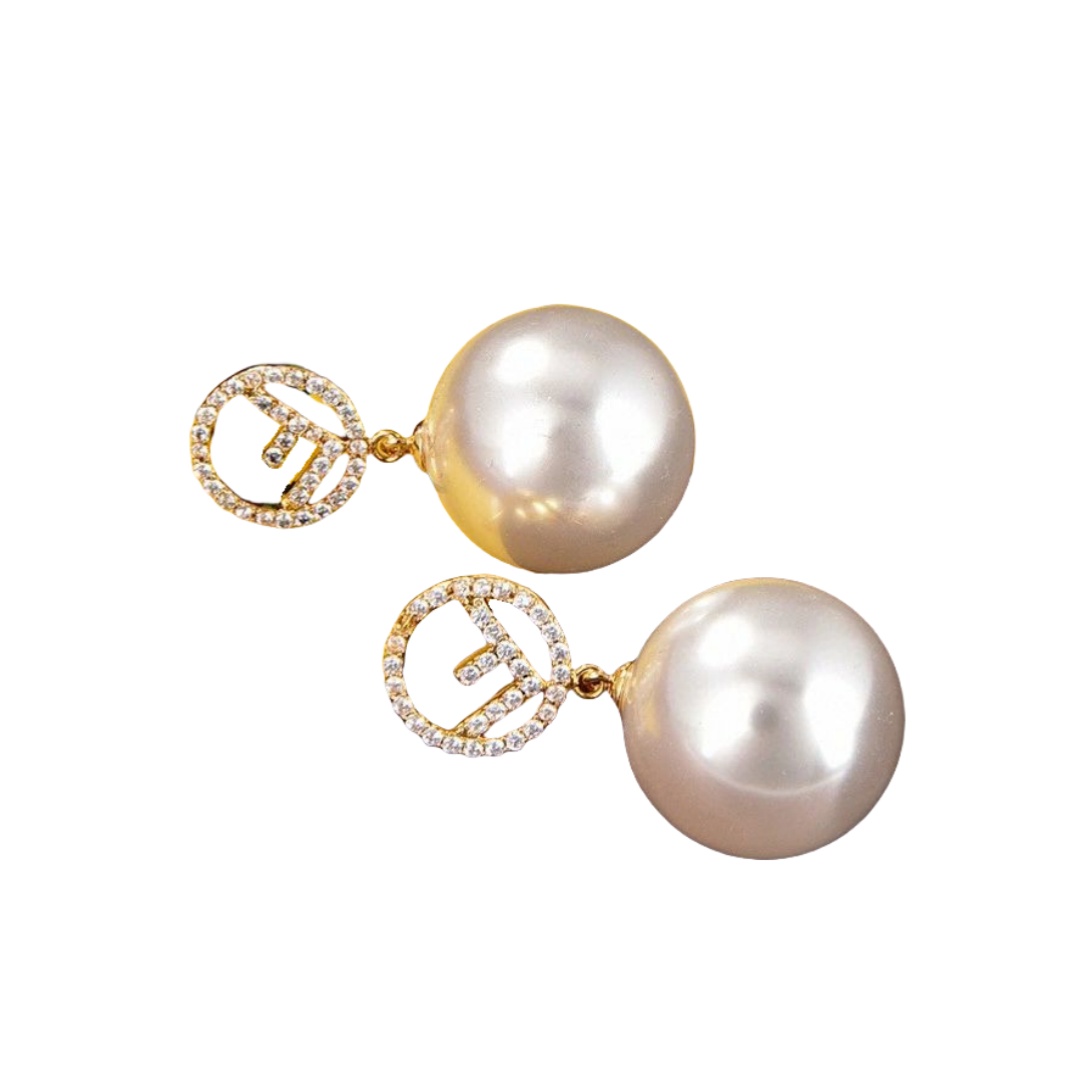 FDE008 Fendi drop pearl F Is Earrings in metal and crystal - ccjewelryacc