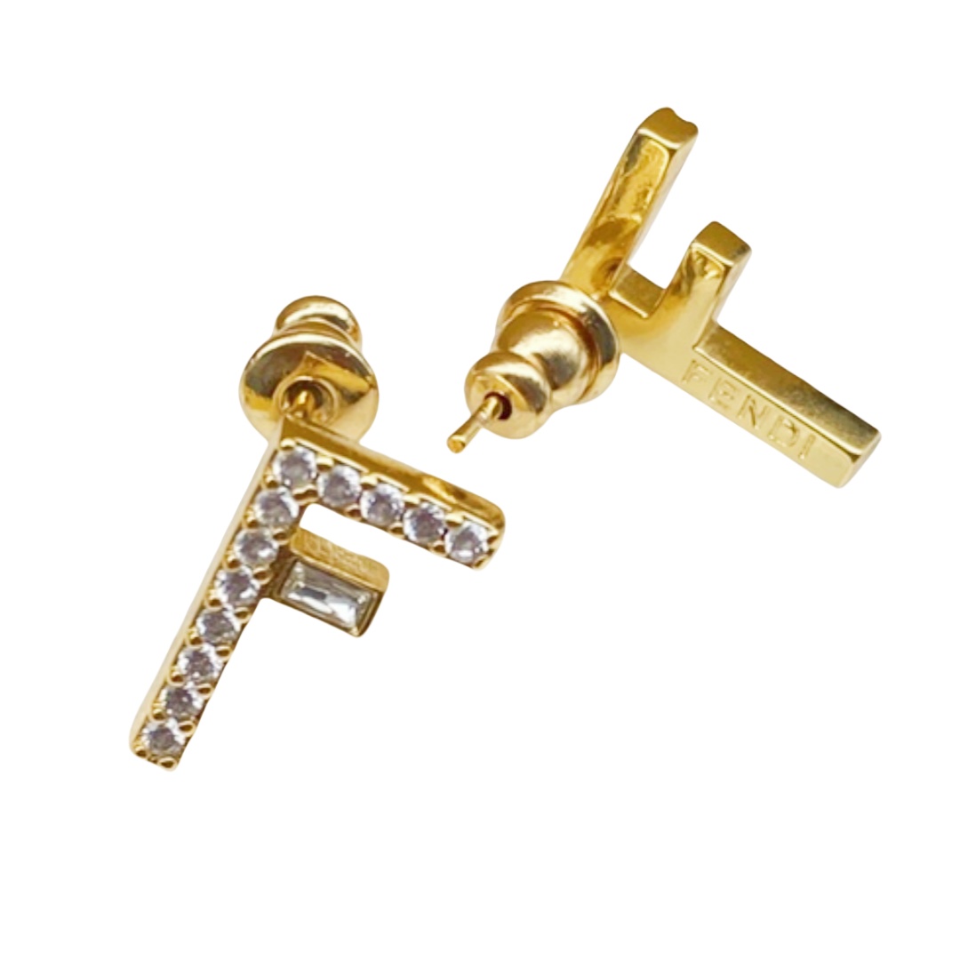 FDE068 Metal crystal F stud earring in gold finish - ccjewelryacc