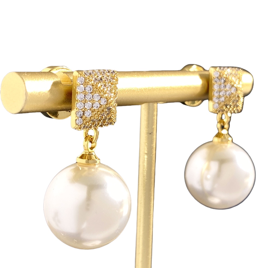 VTE012 VALENTINO GARAVANI Rockstud earrings - ccjewelryacc