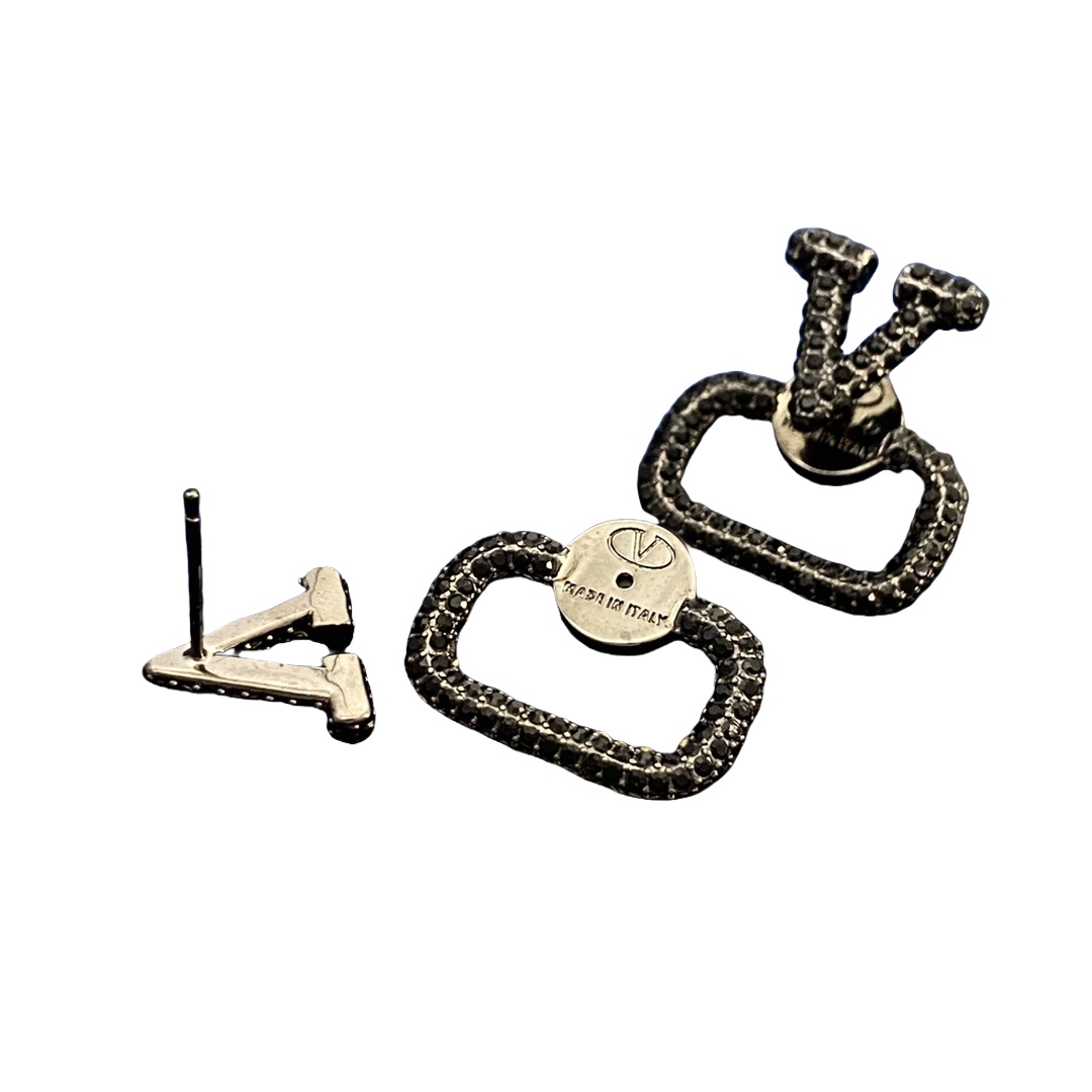 VTE021 v logo earrings - ccjewelryacc