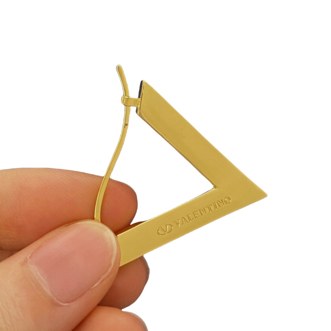 VTE029 V logo earrings in metal and crystal - ccjewelryacc