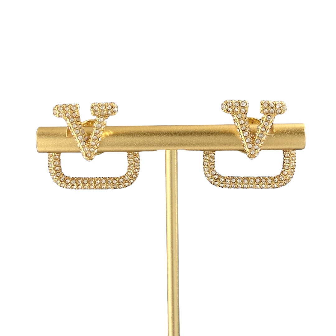 VTE021 v logo earrings - ccjewelryacc