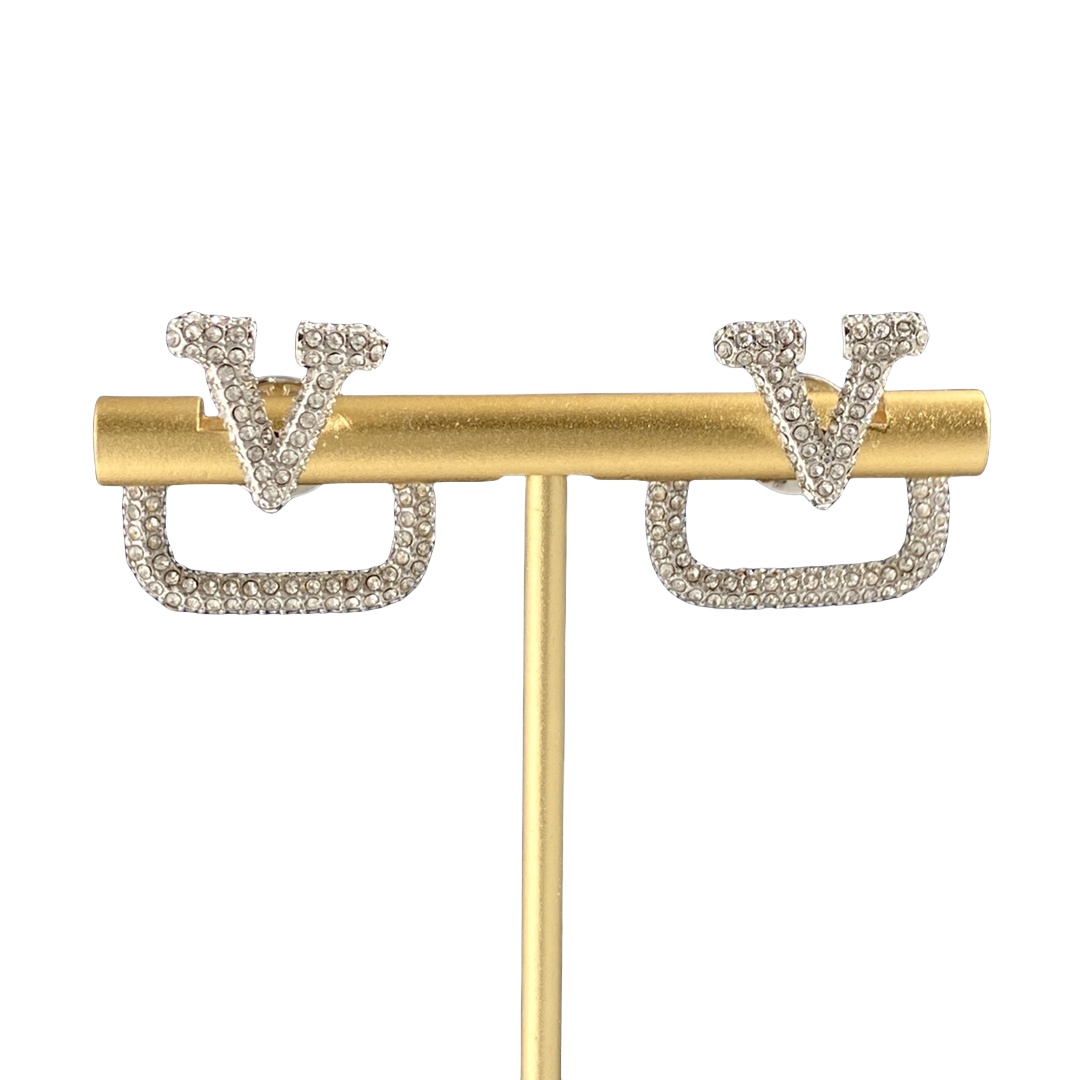 VTE021 v logo earrings - ccjewelryacc