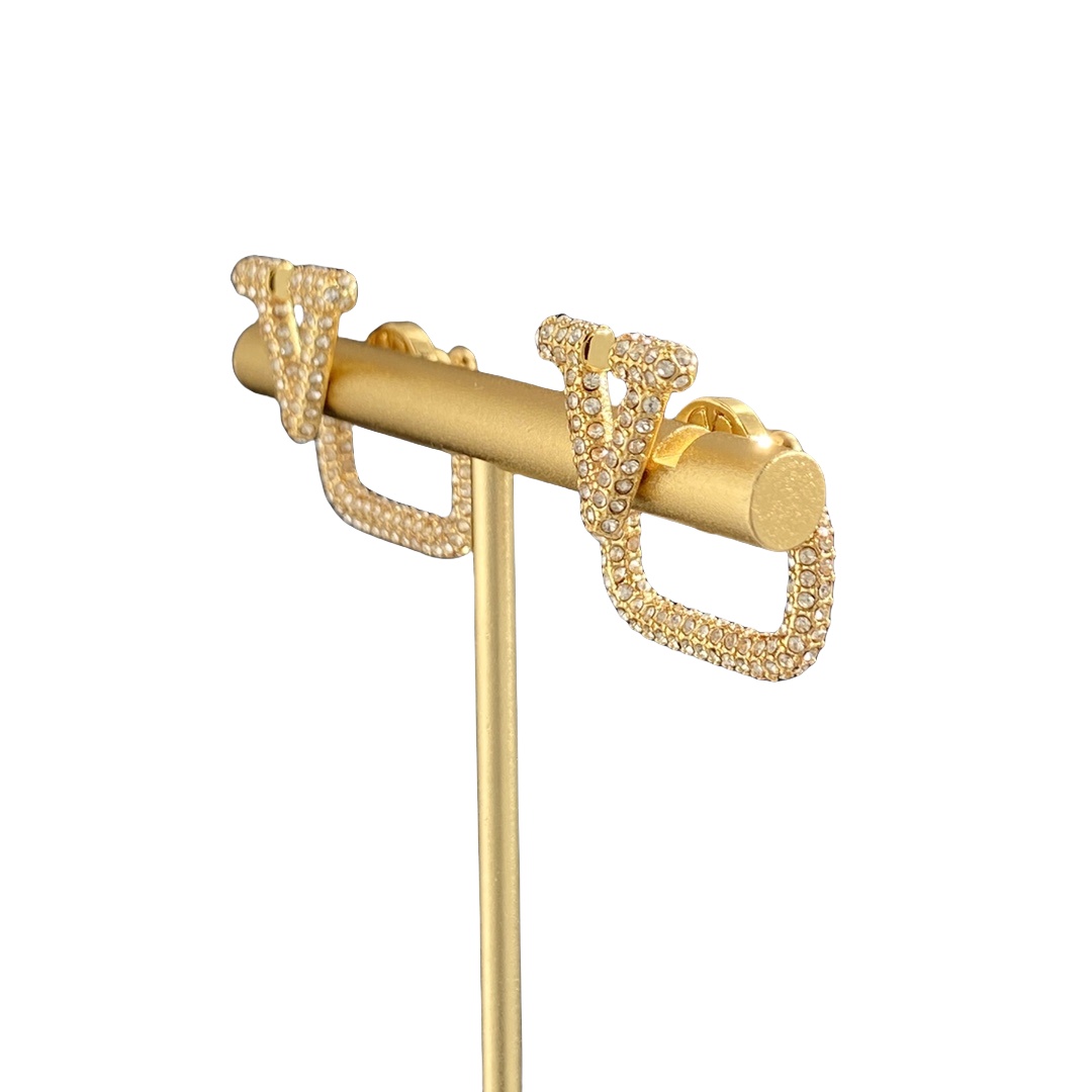 VTE021 v logo earrings - ccjewelryacc