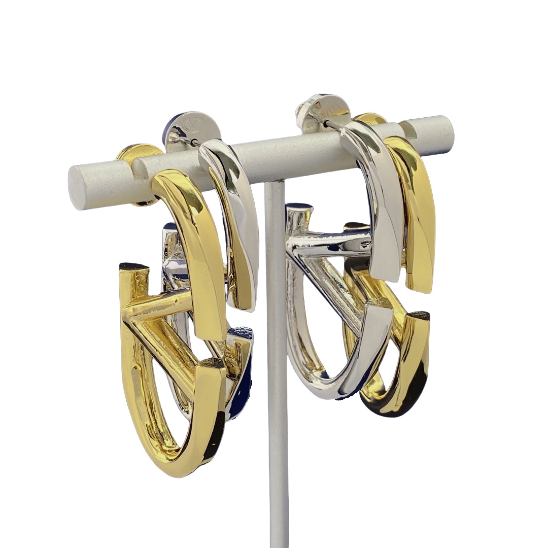 VTE025 Vlogo signature metal earrings - ccjewelryacc