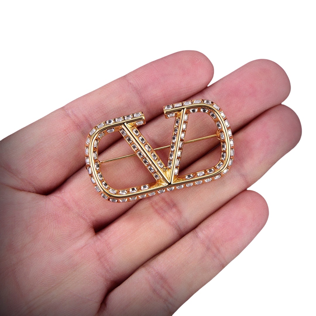 VTB002 Valentino Garavani VLogo Signature Crystal Brooch Pin - ccjewelryacc