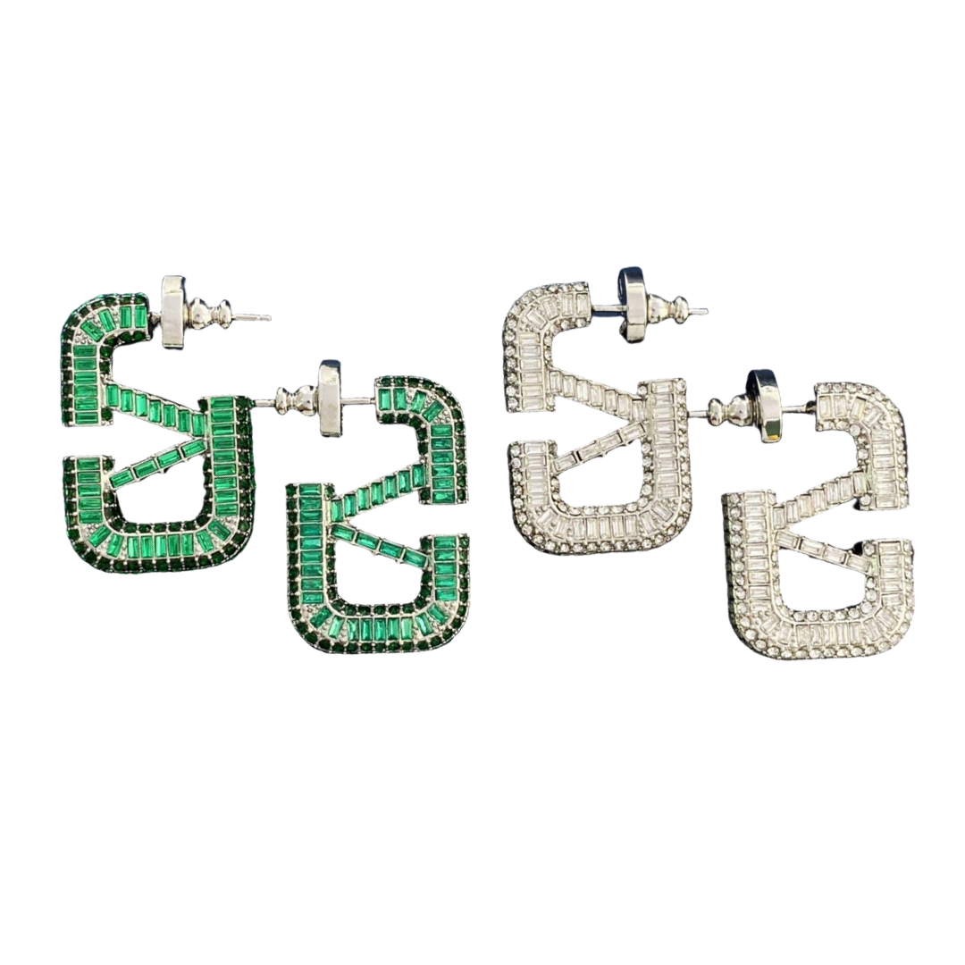 VTE062 V logo earrings - ccjewelryacc