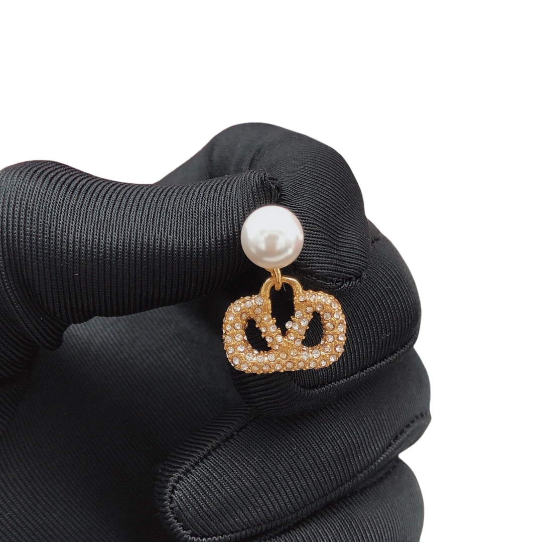 VTE076 Valentino garavani pearl drop vlogo earrings - ccjewelryacc