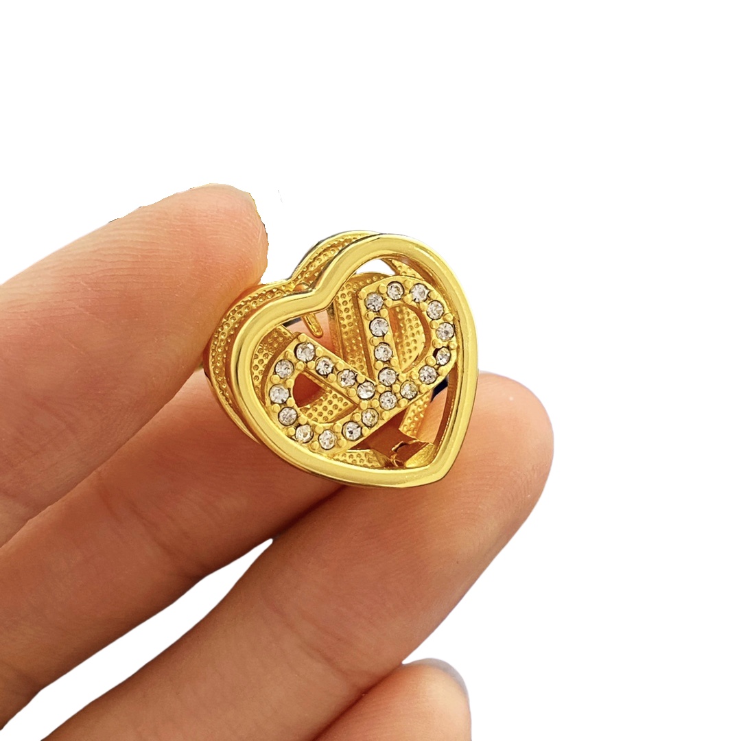 VTE061 Hollow crystal Heart V logo Earring clip - ccjewelryacc