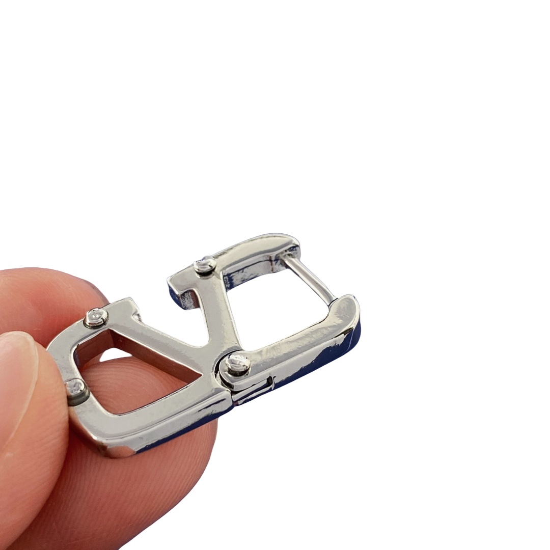 VTE066 vlogo signature metal earrings - ccjewelryacc