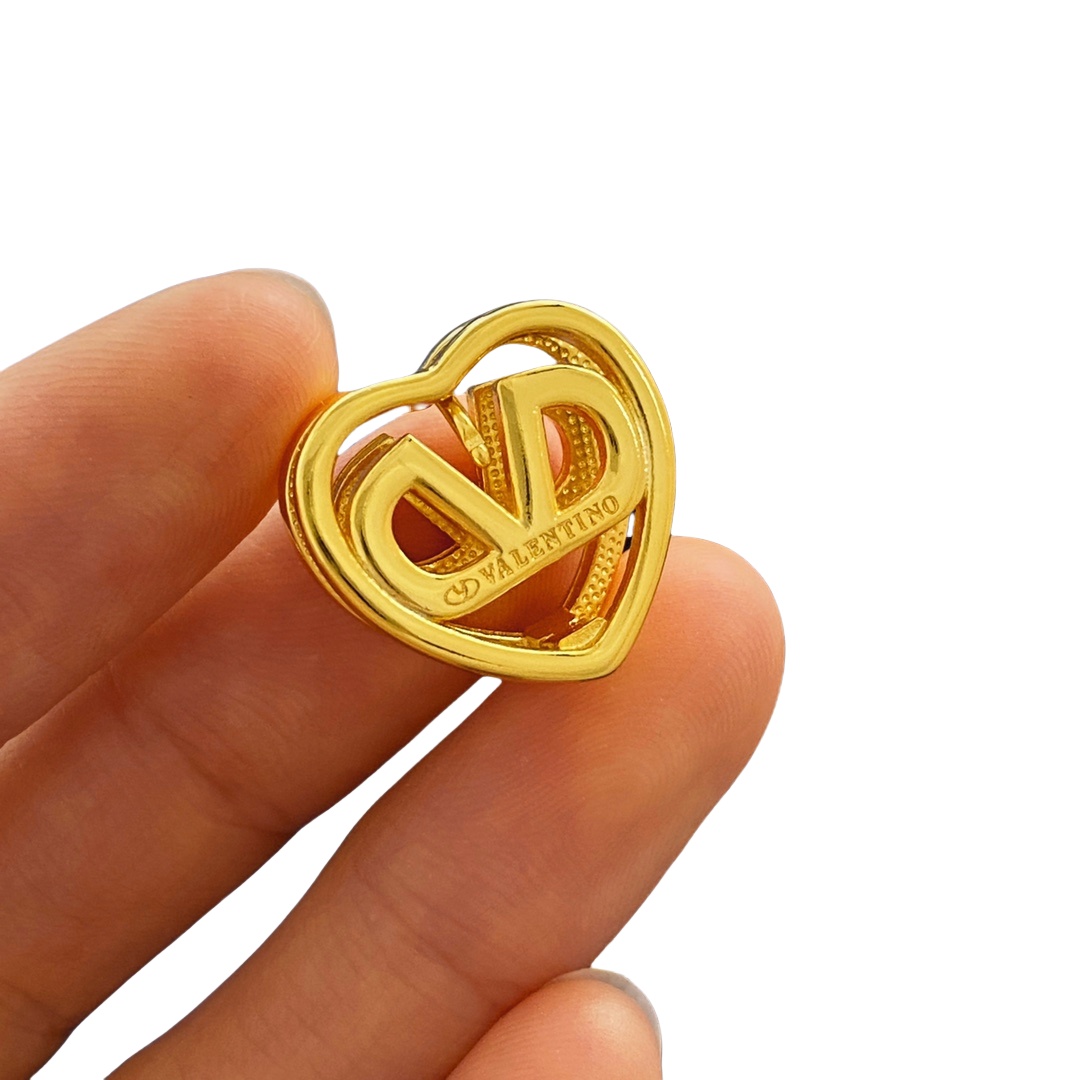 VTE061 Hollow crystal Heart V logo Earring clip - ccjewelryacc