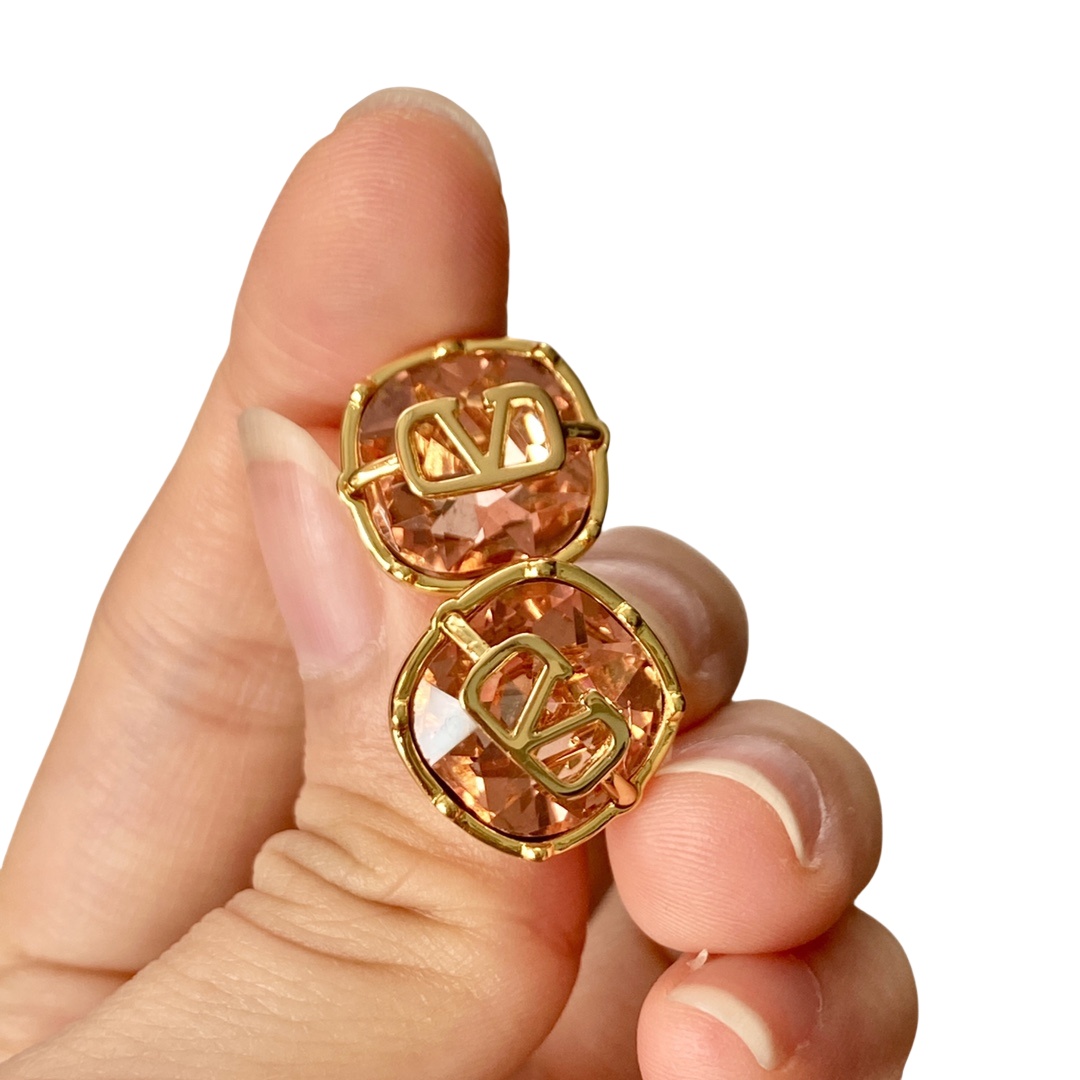 VTE063 vlogo signature earrings with Swarovski Crystals in a Six-Claws Set - ccjewelryacc