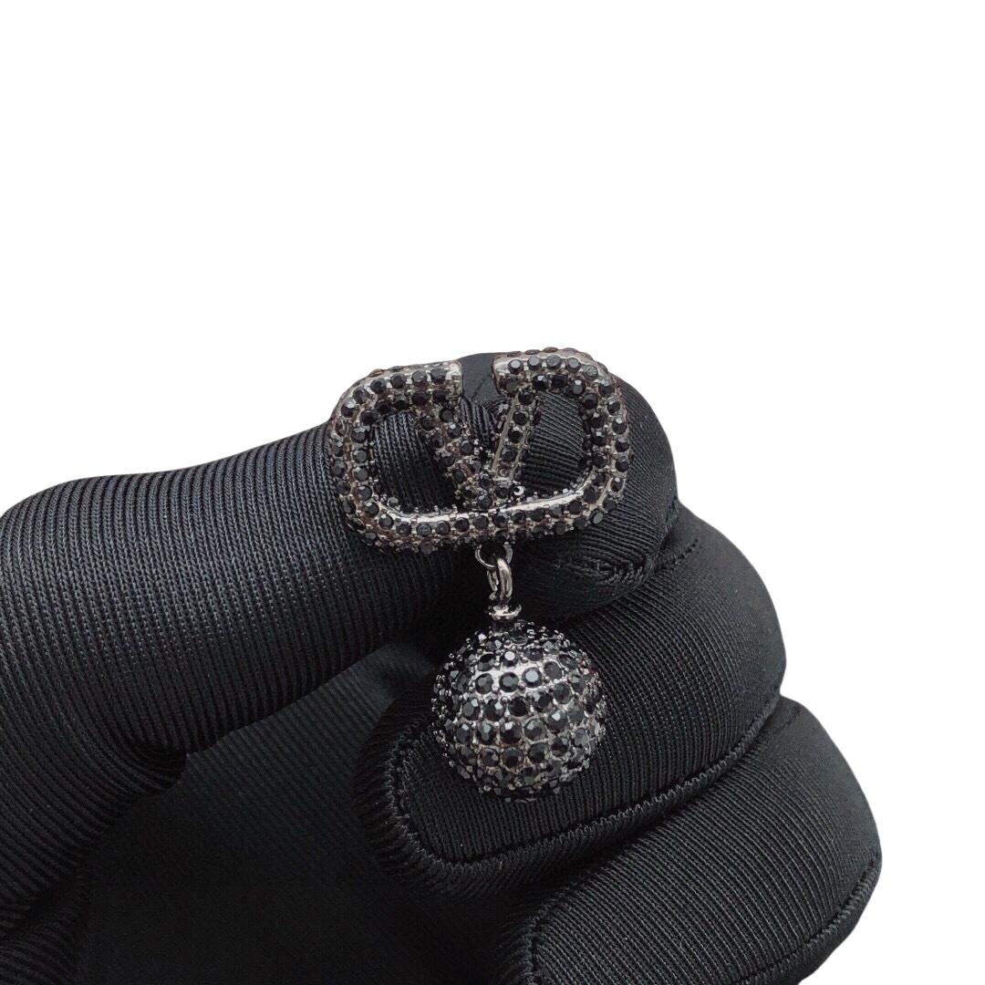 VTE084 Vlogo signature metal and crystal drop earrings - ccjewelryacc