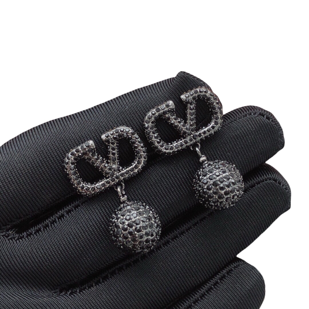 VTE084 Vlogo signature metal and crystal drop earrings - ccjewelryacc