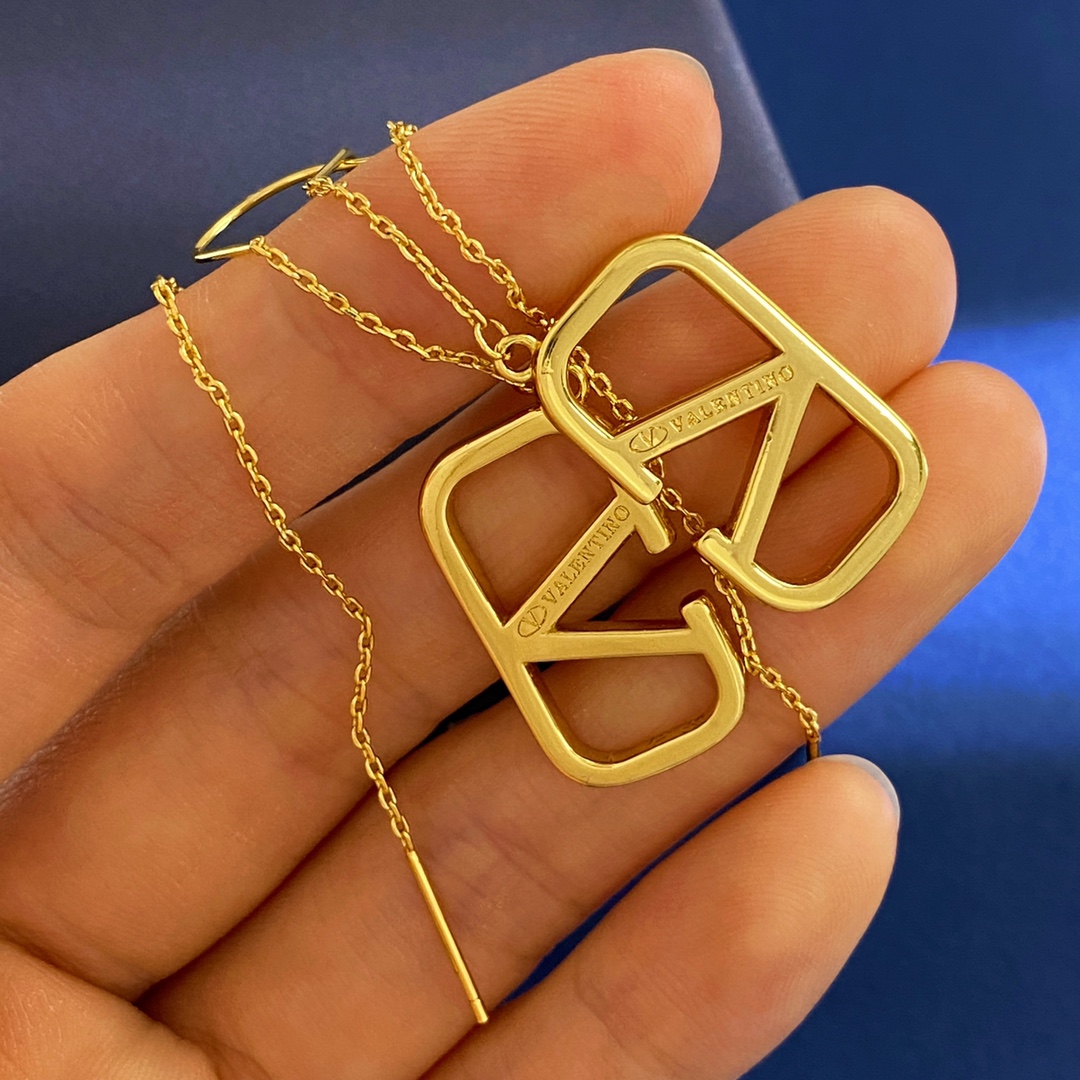 VTE087 Vlogo signature metal tassels earrings - ccjewelryacc