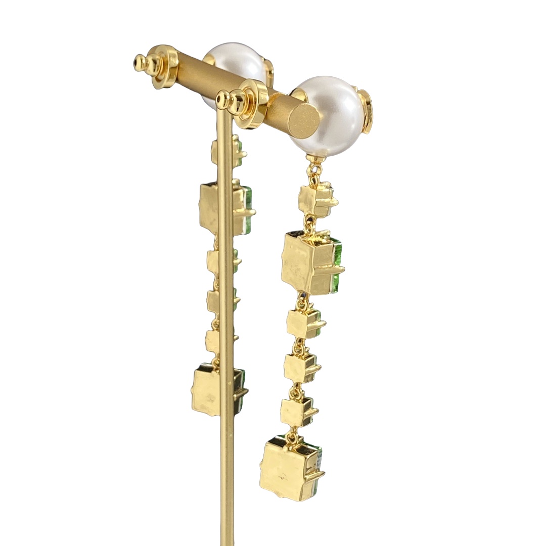 VTE090 Valentino the party tassel earrings with crystal and pearl - ccjewelryacc