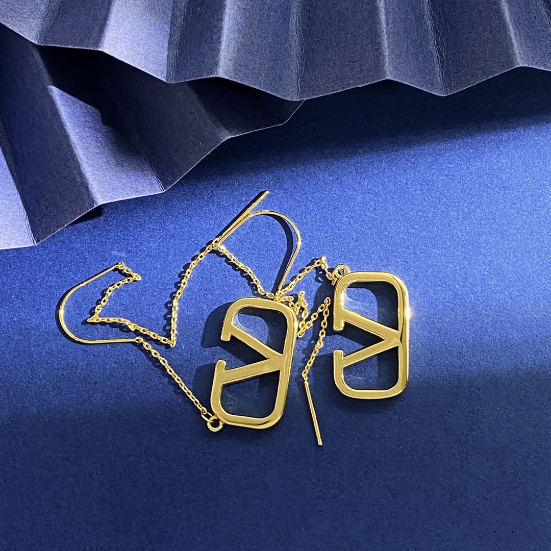 VTE087 Vlogo signature metal tassels earrings - ccjewelryacc