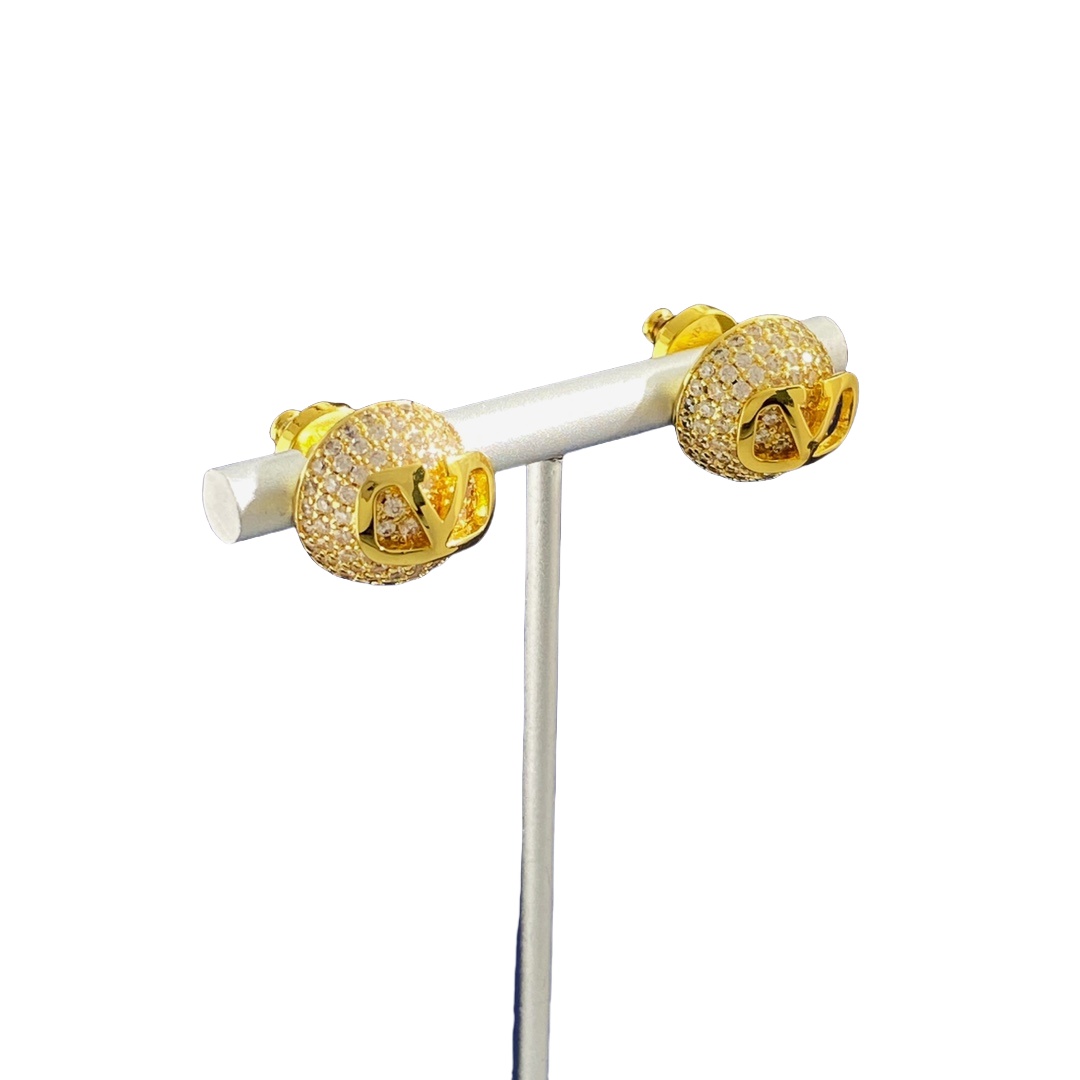 VTE086 Full crystal diamond V Logo stud Earrings - ccjewelryacc