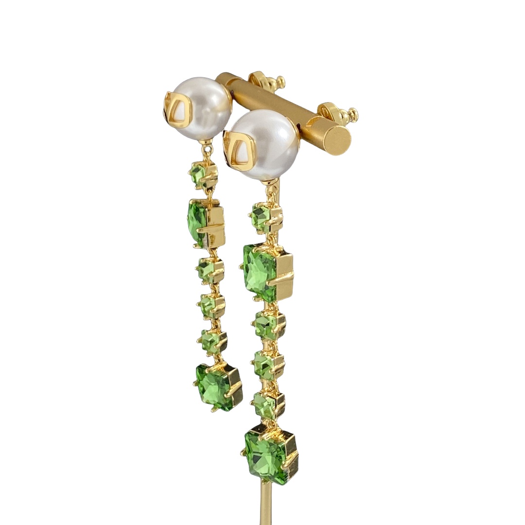 VTE090 Valentino the party tassel earrings with crystal and pearl - ccjewelryacc