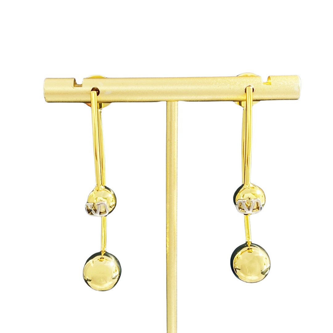 VTE089 V Logo tassels Earrings - ccjewelryacc