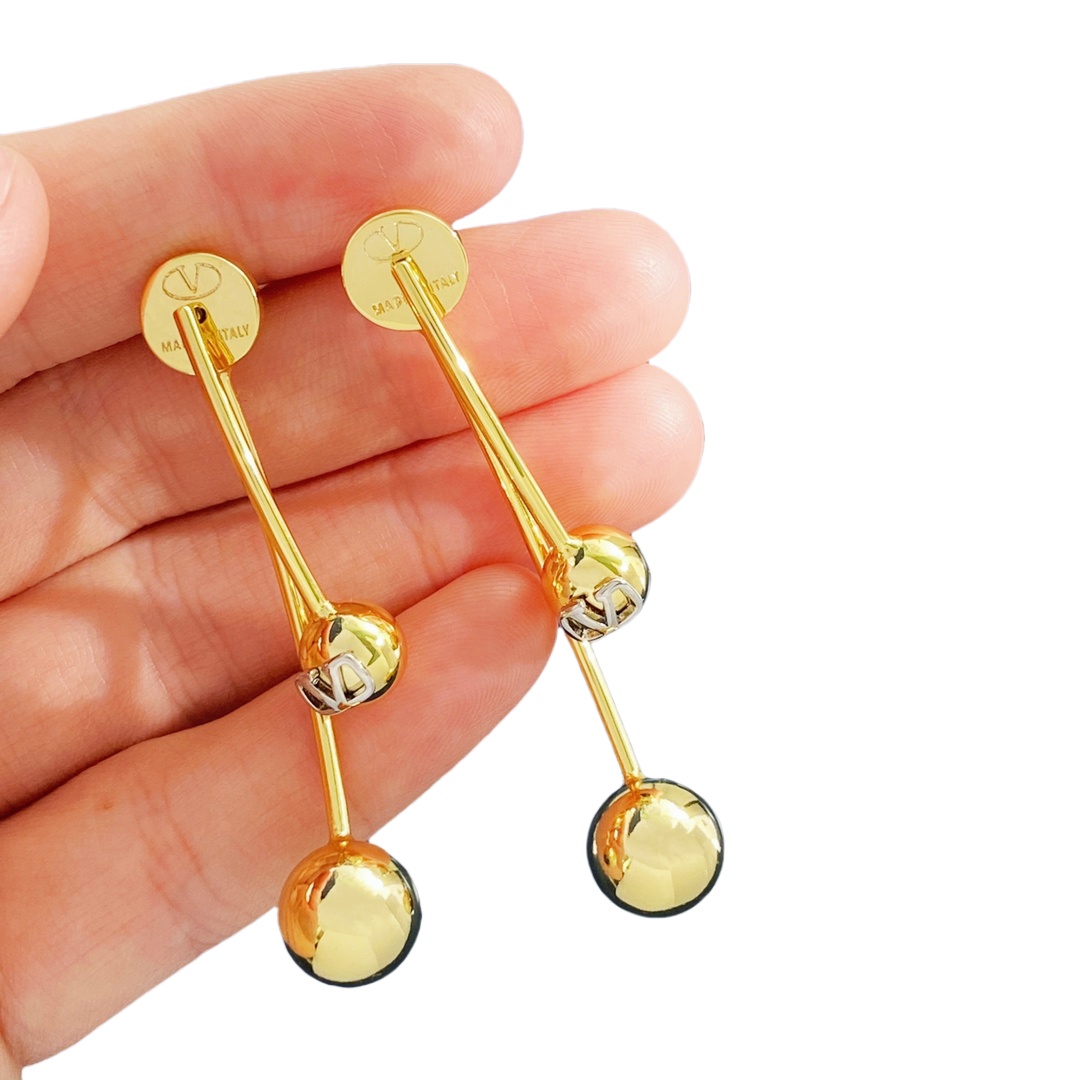 VTE089 V Logo tassels Earrings - ccjewelryacc