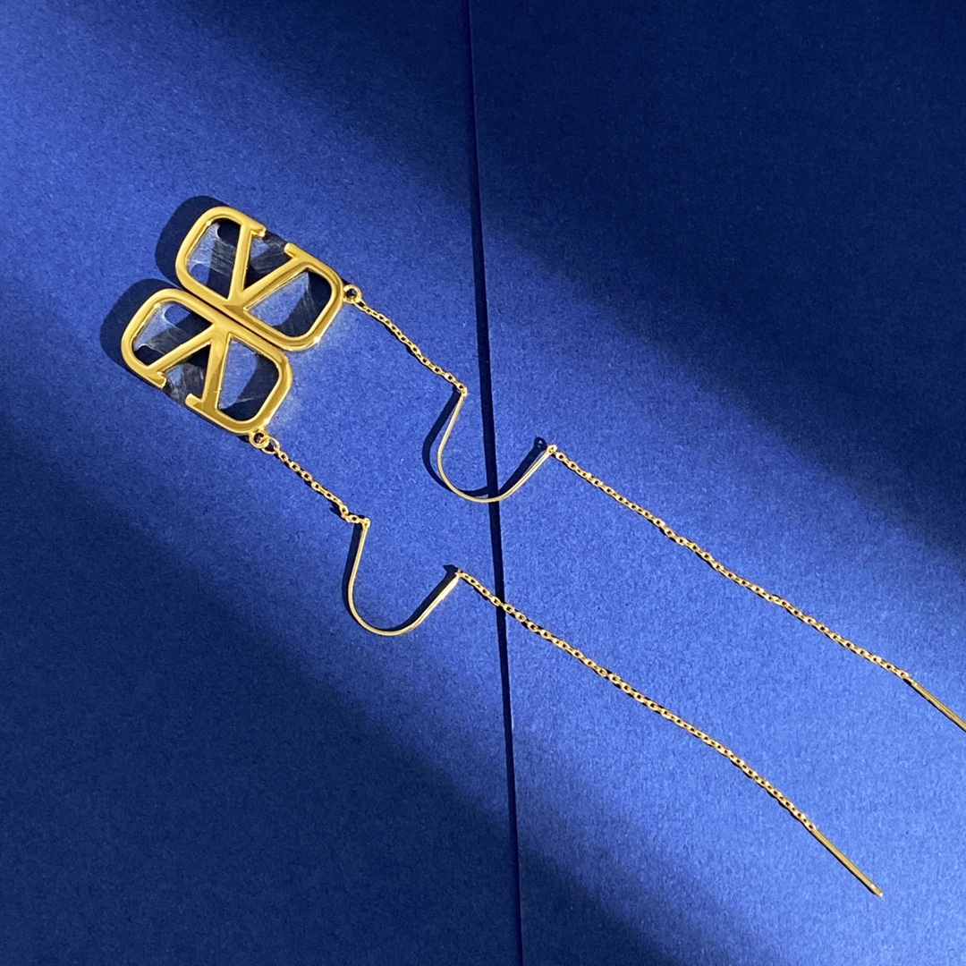 VTE087 Vlogo signature metal tassels earrings - ccjewelryacc