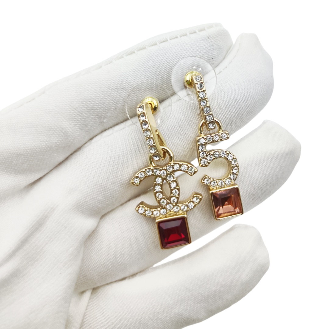 CCE249 Chanel No 5 earrings with crystal - ccjewelryacc