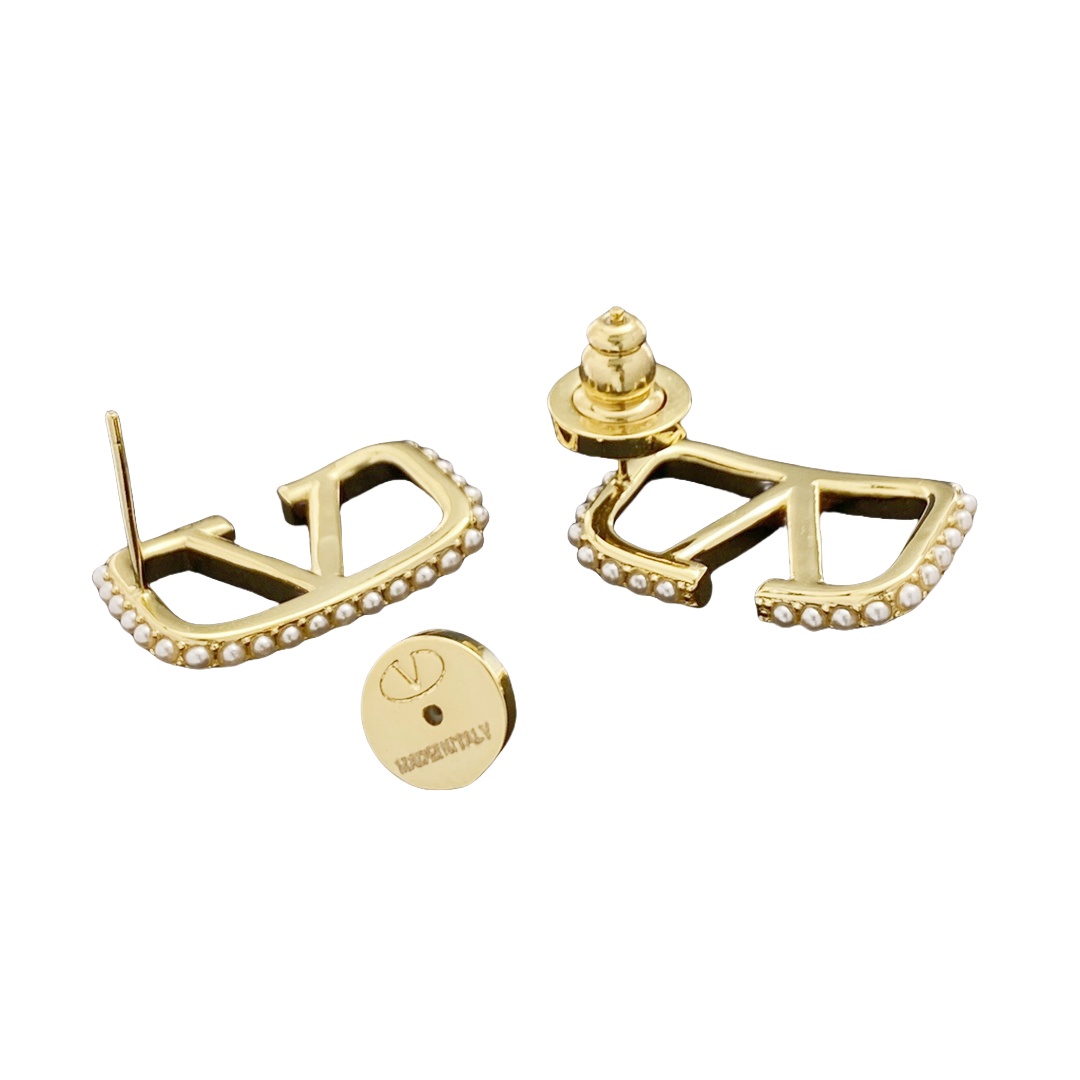 VTE099 V Logo Earrings in metal and pearl - ccjewelryacc
