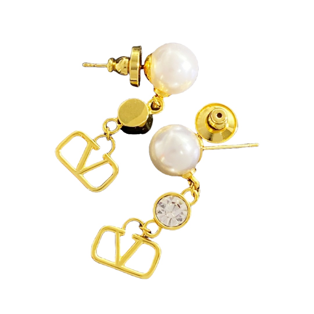 VTE100 v logo earrings with pearl and crystal drop earrings - ccjewelryacc